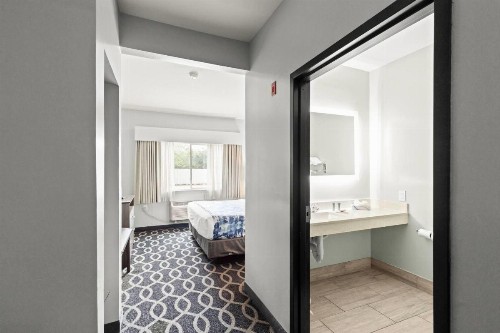 Wingate by Wyndham Humble/Houston Intercontinental Airport - image 40