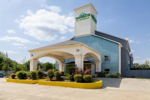Wingate by Wyndham Humble/Houston Intercontinental Airport - image 7