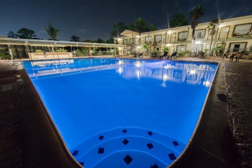 Ramada by Wyndham Houston Intercontinental Airport East - image 11