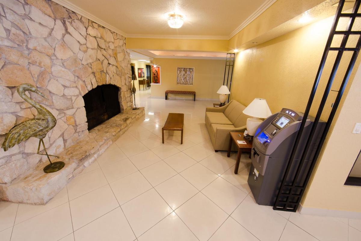 Ramada by Wyndham Houston Intercontinental Airport East - image 2