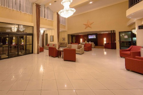 Ramada by Wyndham Houston Intercontinental Airport East - image 35