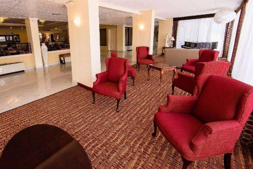 Ramada by Wyndham Houston Intercontinental Airport East - image 6