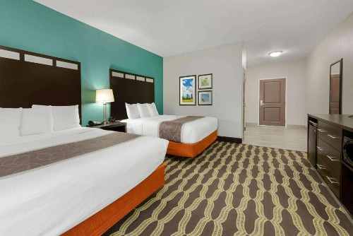 La Quinta Inn & Suites by Wyndham Atascocita-Humble - image 18