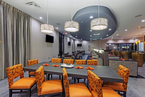Holiday Inn Houston NE-Bush Airport Area - image 25