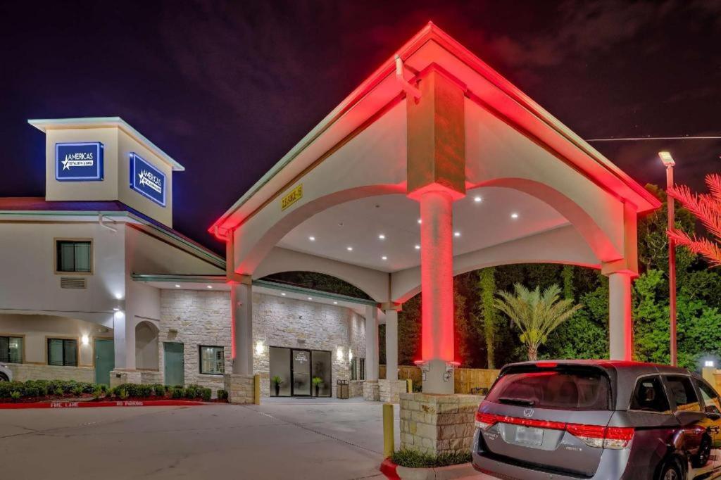 Americas Best Value Inn & Suites IAH Airport North - image 5