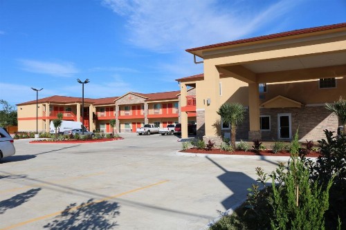 Scottish Inn & Suites - IAH Airport - image 14