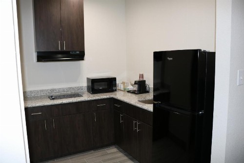 Scottish Inn & Suites - IAH Airport - image 15