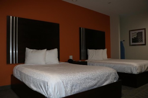 Scottish Inn & Suites - IAH Airport - image 19