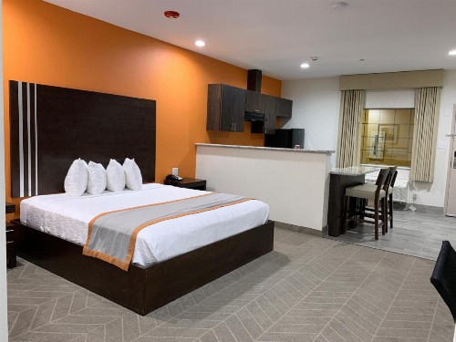 Scottish Inn & Suites - IAH Airport - image 25