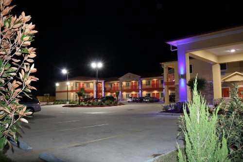 Scottish Inn & Suites - IAH Airport - image 34