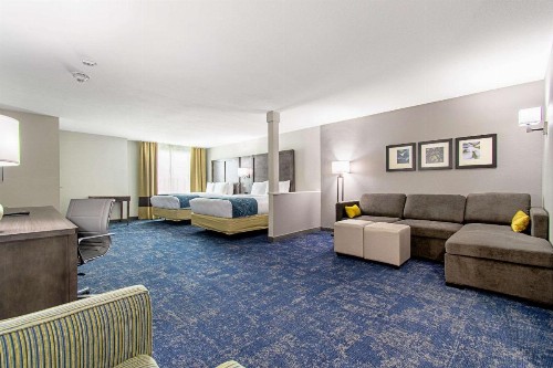 Comfort Suites Humble Houston at Beltway 8 - image 14