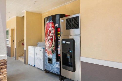 Americas Best Value Inn- Aldine Westfield - image 30