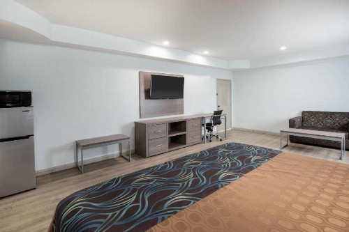 Super 8 by Wyndham Humble/Houston - image 29