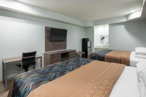 Super 8 by Wyndham Humble/Houston - image 8