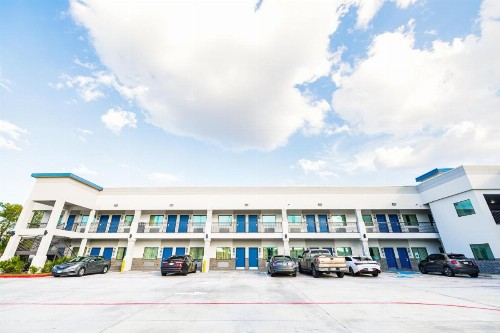 Palace Inn Blue-IAH East - image 14