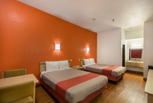 OYO Hotel Houston Humble IAH Airport HWY 59 - image 21