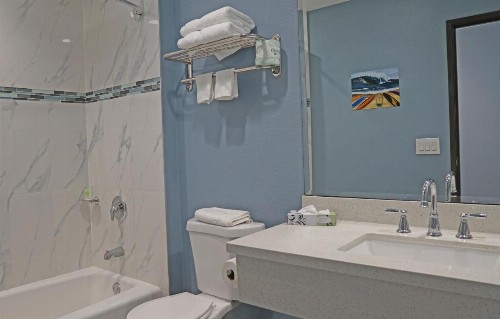Surf City Inn - image 22