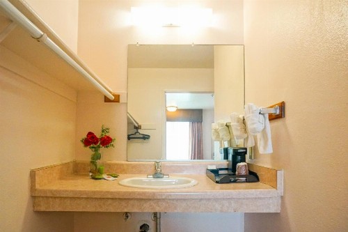 OceanView Motel - image 29
