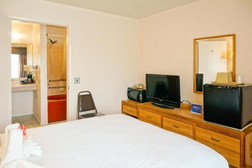 OceanView Motel - image 39