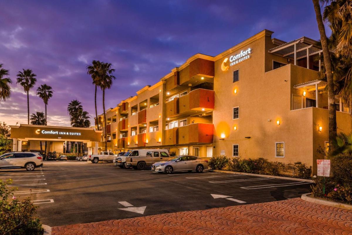 Comfort Inn & Suites Huntington Beach - image 3