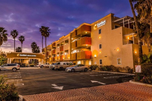 Comfort Inn & Suites Huntington Beach - image 38