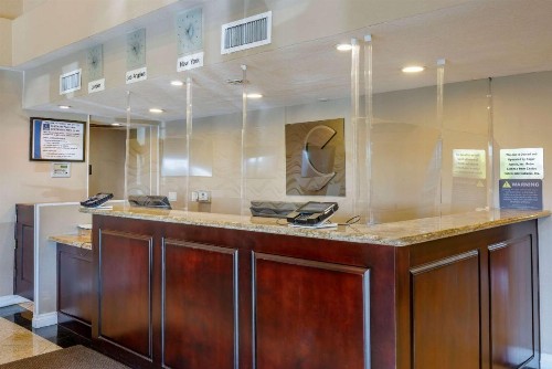Comfort Inn & Suites Huntington Beach - image 5