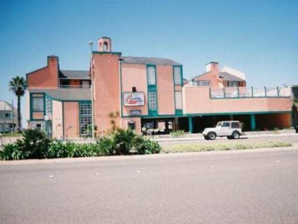 Ocean Surf Inn & Suites - image 4