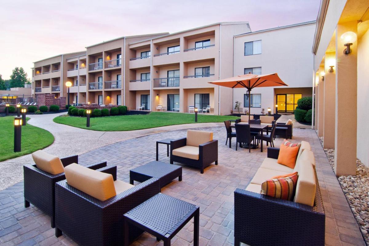 Courtyard by Marriott Huntsville University Drive - main image