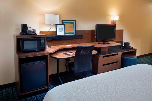 Fairfield Inn Huntsville - image 16