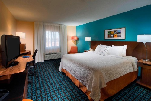 Fairfield Inn Huntsville - image 18