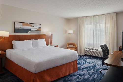 Fairfield Inn Huntsville - image 7