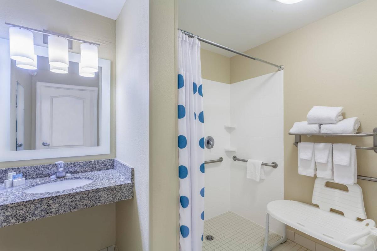 TownePlace Suites Huntsville - image 2