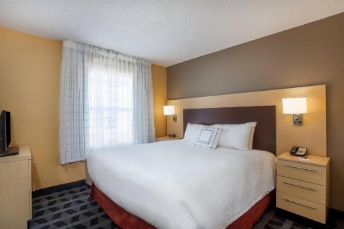 TownePlace Suites Huntsville - image 20