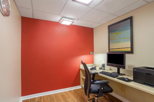 TownePlace Suites Huntsville - image 5