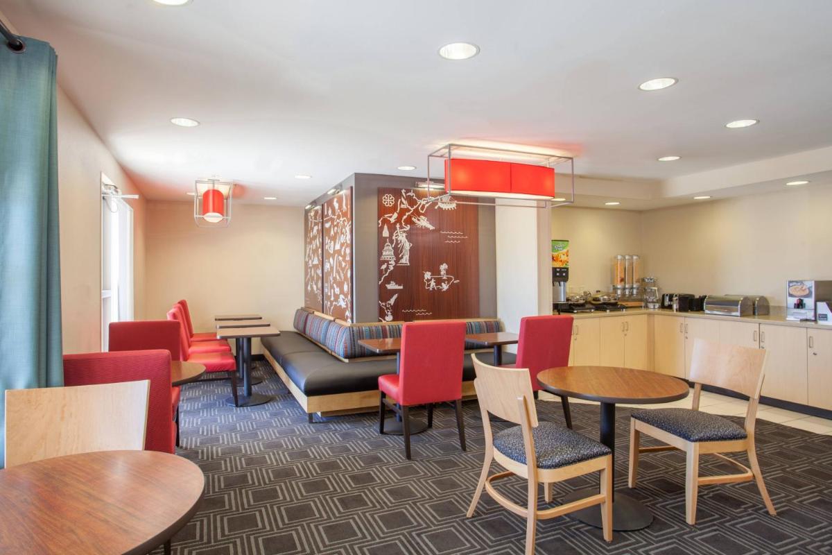 TownePlace Suites Huntsville - image 6
