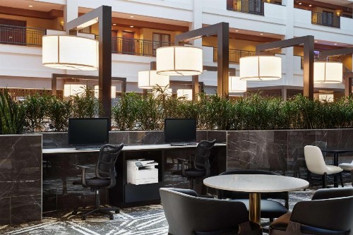 Embassy Suites Huntsville - image 14