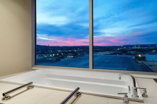 Embassy Suites Huntsville - image 16