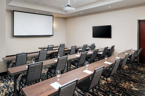 Embassy Suites Huntsville - image 23
