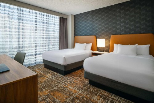Embassy Suites Huntsville - image 28