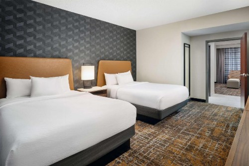 Embassy Suites Huntsville - image 7