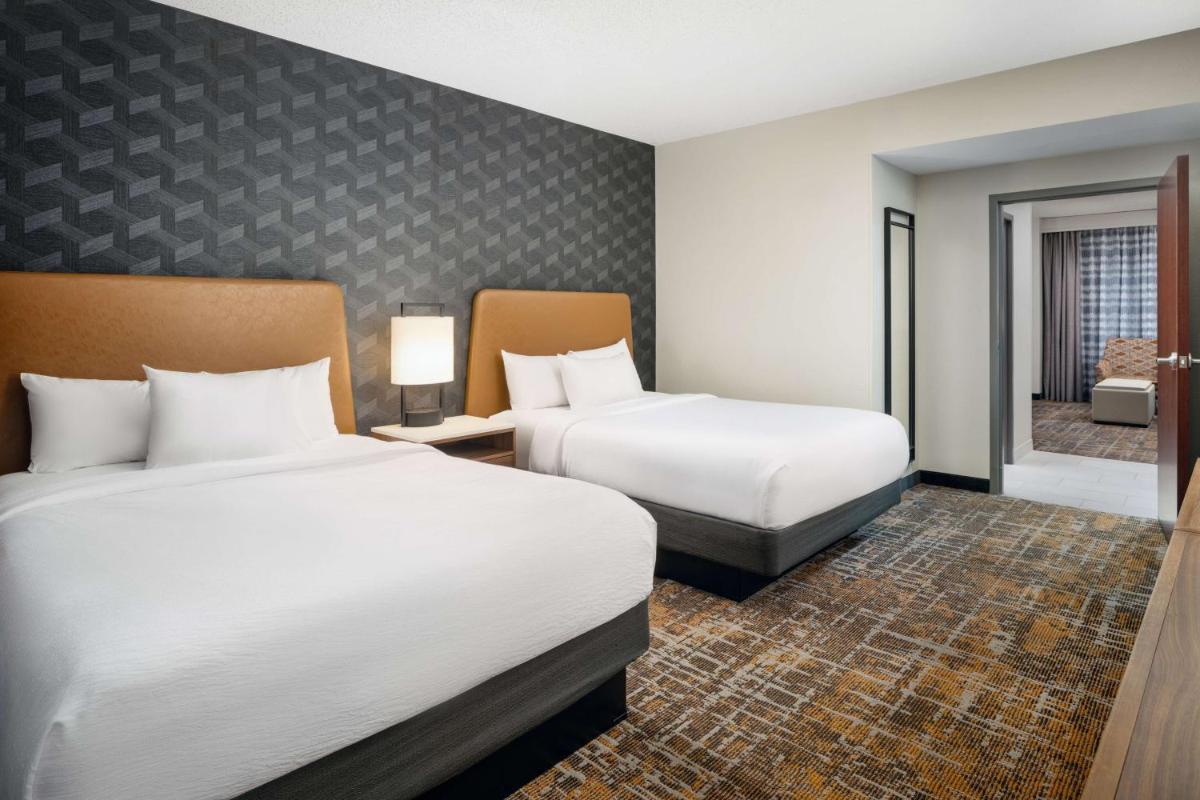 Embassy Suites Huntsville - image 7