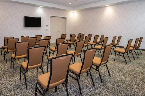 SpringHill Suites by Marriott Huntsville Downtown - image 26