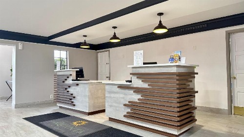 La Quinta Inn by Wyndham Huntsville Research Park - image 4