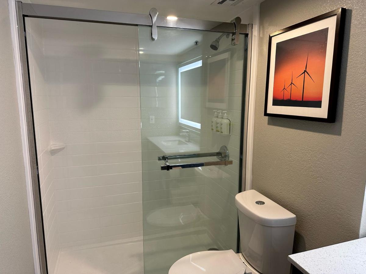 La Quinta Inn by Wyndham Huntsville Research Park - image 5