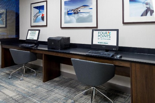 Four Points Huntsville Airport - image 4