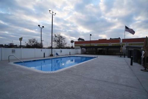Best Western Huntsville - image 18