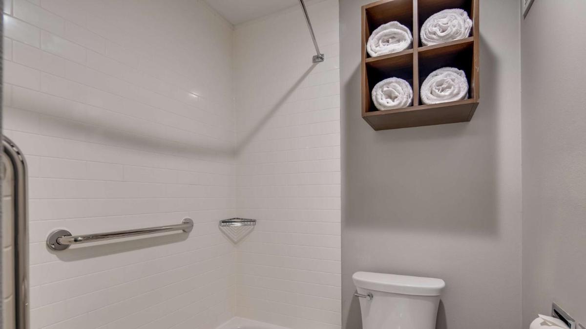 Best Western Huntsville - image 2