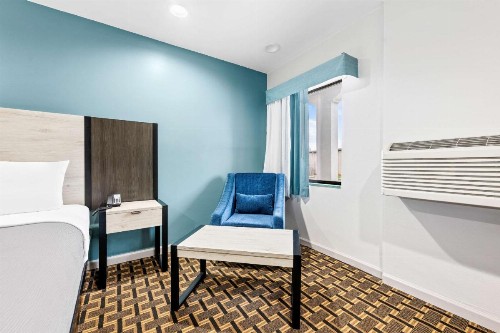 Grand Palace Inn - image 16