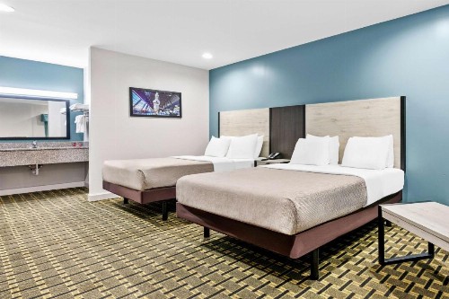 Grand Palace Inn - image 20