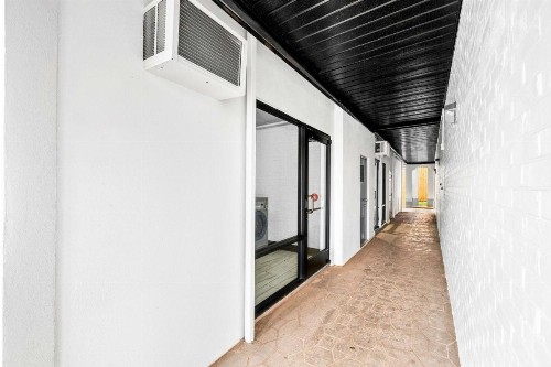 Grand Palace Inn - image 23